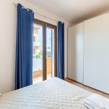 In With Private Patio Апартаменты *